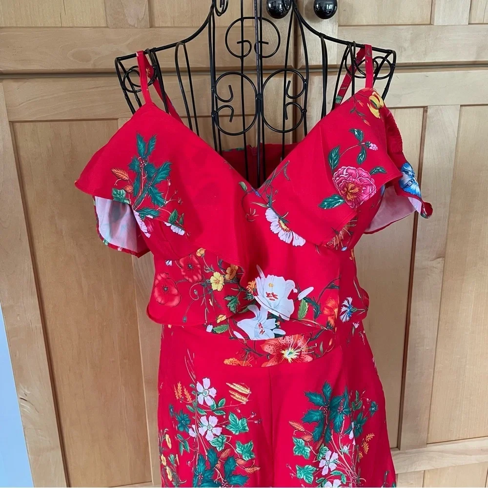 Chicways red floral cold shoulder Romper with adjustable straps size Medium - Picture 3 of 13